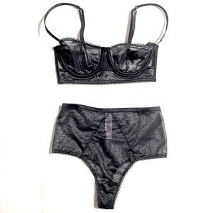 VS Dream Angels Unlined Balconet Bra & Panty Set